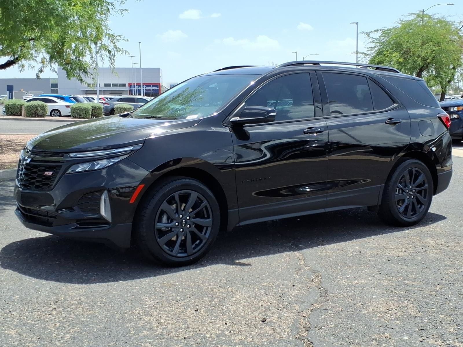 Used 2024 Chevrolet Equinox RS w/ RS Leather Package FWD image 3