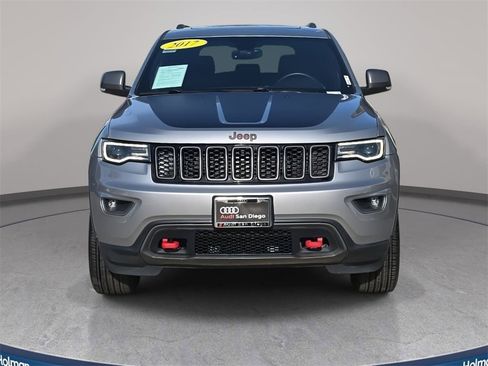 Used 2017 Jeep Grand Cherokee Trailhawk w/ Trailhawk Luxury Group image 9