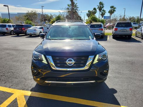 Used 2017 Nissan Pathfinder SL w/ SL Premium Package image 4