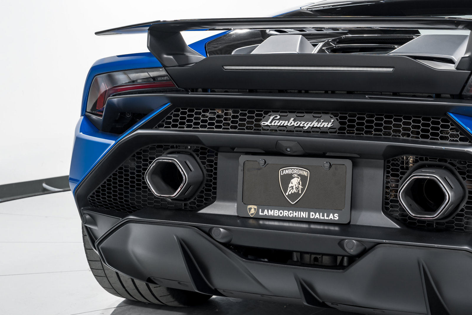 Used 2023 Lamborghini Huracan Tecnica RWD image 49