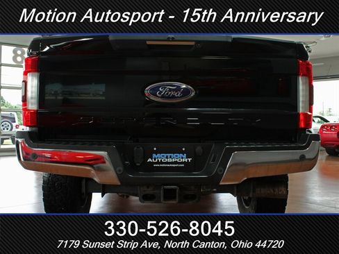 Used 2017 Ford F350 Lariat w/ Lariat Ultimate Package AWD/4WD image 6