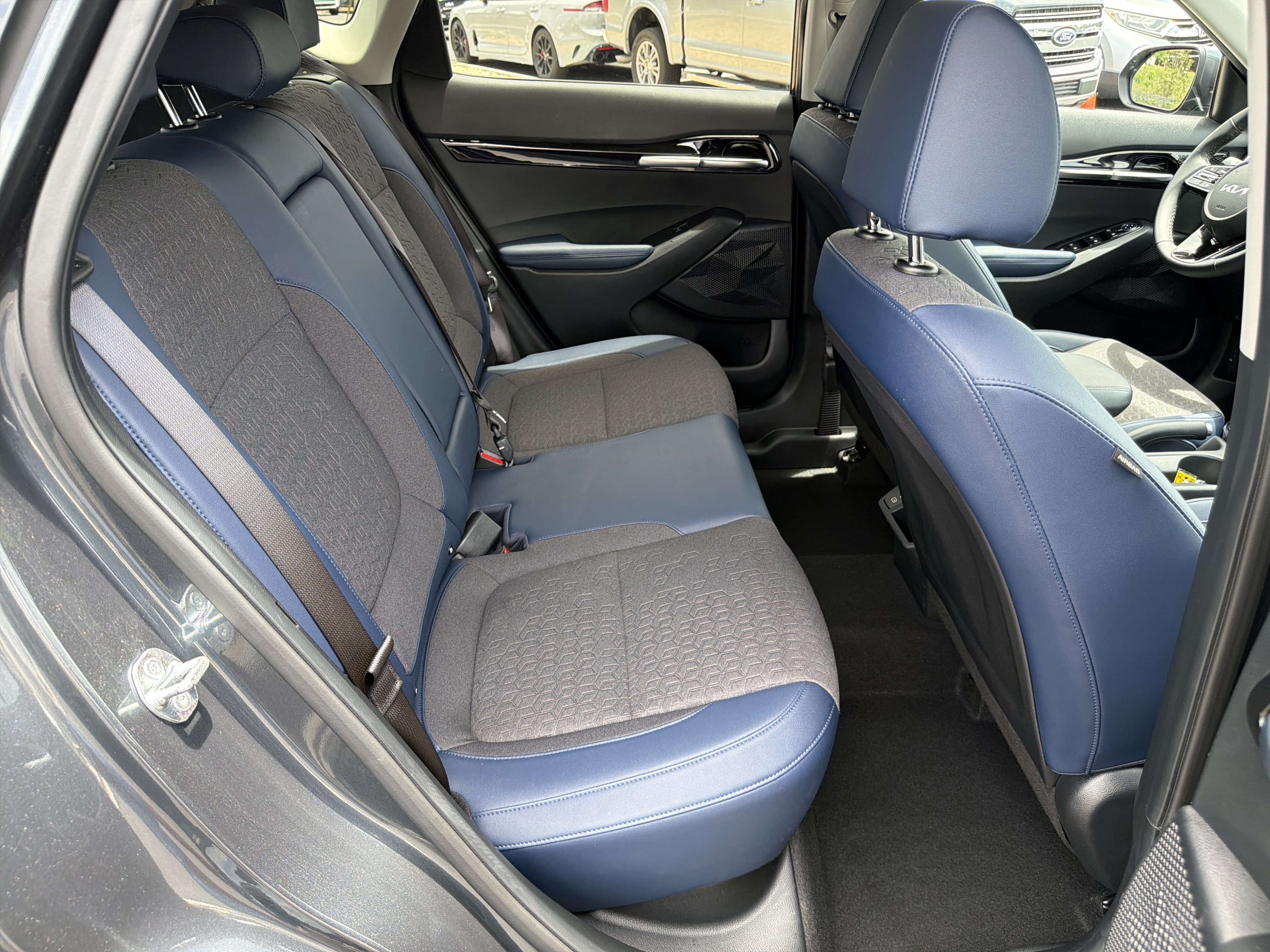 Certified 2025 Kia Seltos S FWD image 15