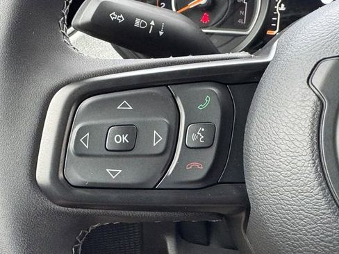 New 2025 Jeep Gladiator Sport image 13