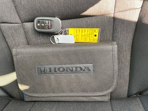 Certified 2024 Honda Accord EX image 38