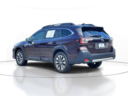 Used 2024 Subaru Outback Limited AWD/4WD image 4
