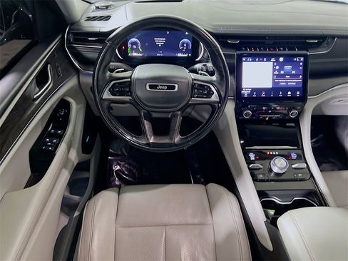 Used 2021 Jeep Grand Cherokee L Overland w/ Advanced Protech Group III image 21