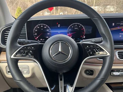 Certified 2024 Mercedes-Benz GLE 450 4MATIC image 38
