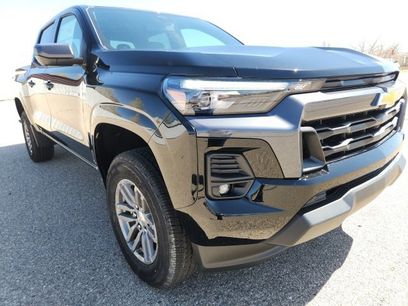 New 2025 Chevrolet Colorado LT w/ LT Convenience Package