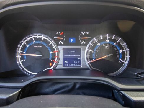 Used 2016 Toyota 4Runner Limited AWD/4WD image 35