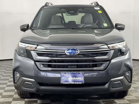 Used 2025 Subaru Forester Premium image 6