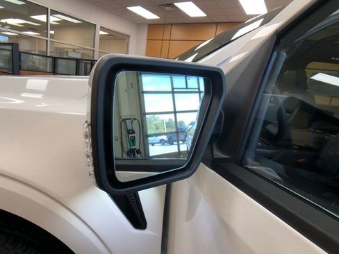 New 2025 Ford F150 Lariat w/ Equipment Group 502A High image 25