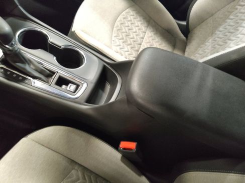 Used 2023 Chevrolet Equinox LS AWD/4WD image 26