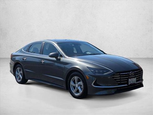 Used 2023 Hyundai Sonata SE FWD image 3