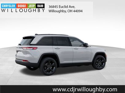 New 2026 Jeep Grand Cherokee Limited w/ Limited Altitude Package