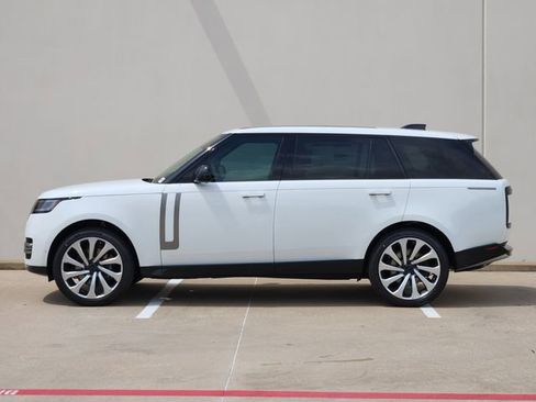 New 2026 Land Rover Range Rover Long Wheelbase SE AWD/4WD image 4