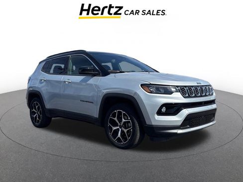 Used 2025 Jeep Compass Limited image 1