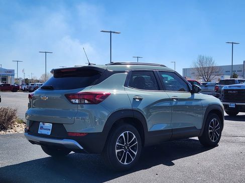 New 2026 Chevrolet TrailBlazer LT w/ Convenience Package FWD image 3