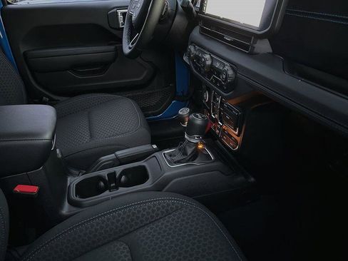 New 2024 Jeep Wrangler Unlimited Rubicon 4xe w/ Technology Group image 9