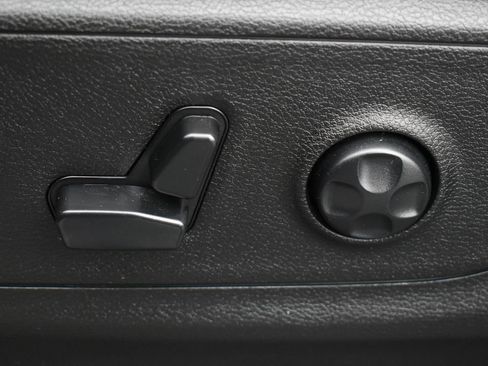 Used 2019 RAM 1500 Sport w/ Level 2 Equipment Group AWD/4WD image 11