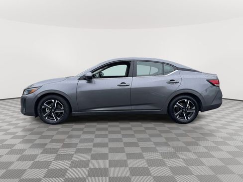 Used 2024 Nissan Sentra SV FWD image 5