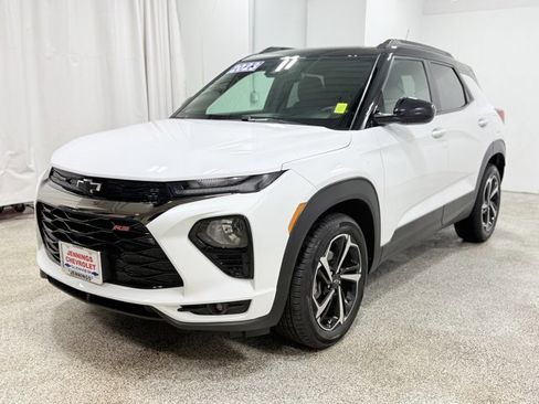 Certified 2023 Chevrolet TrailBlazer RS FWD image 3