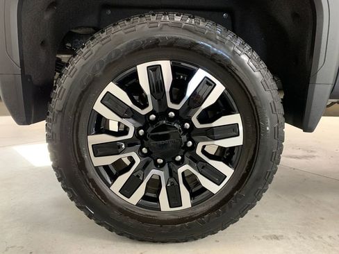 Used 2024 GMC Sierra 3500 Denali Ultimate image 24