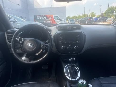 Used 2016 Kia Soul ! w/ Premium Package FWD image 14
