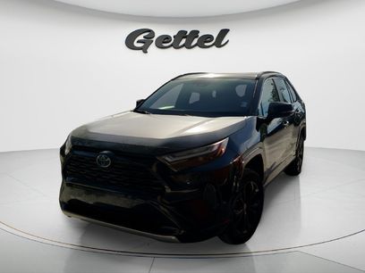 Used 2022 Toyota RAV4 SE w/ Convenience Package
