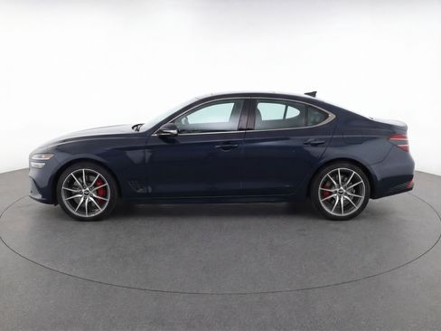 Used 2025 Genesis G70 2.5T image 5