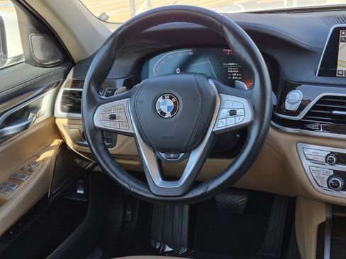 Certified 2022 BMW 740i xDrive image 34