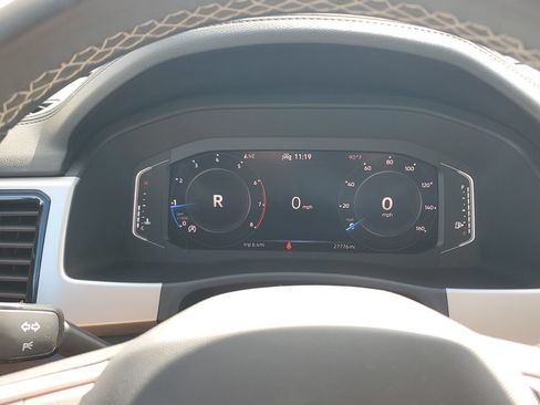 Certified 2023 Volkswagen Atlas SE FWD image 26
