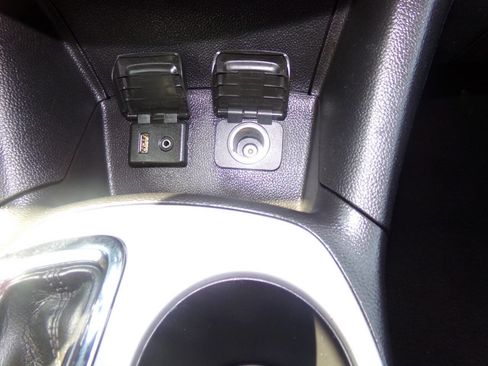 Used 2017 Chevrolet Cruze LS image 50