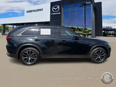 Used 2025 MAZDA CX-70 Plug-In Hybrid w/ Premium Pkg image 9