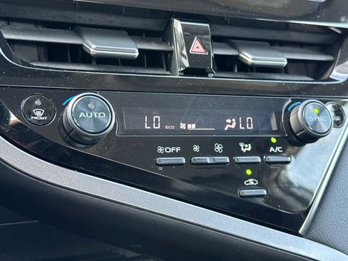 Used 2024 Toyota Camry SE image 23