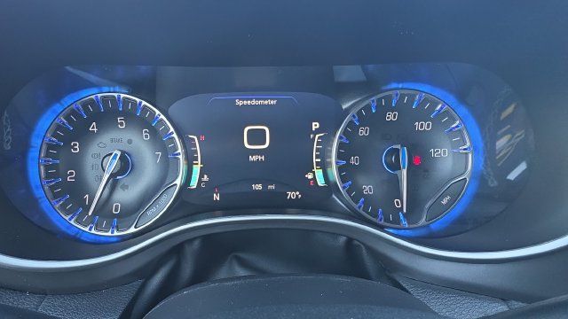 New 2026 Chrysler Pacifica Select FWD image 18