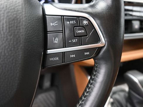 Used 2020 Toyota Highlander Platinum image 6