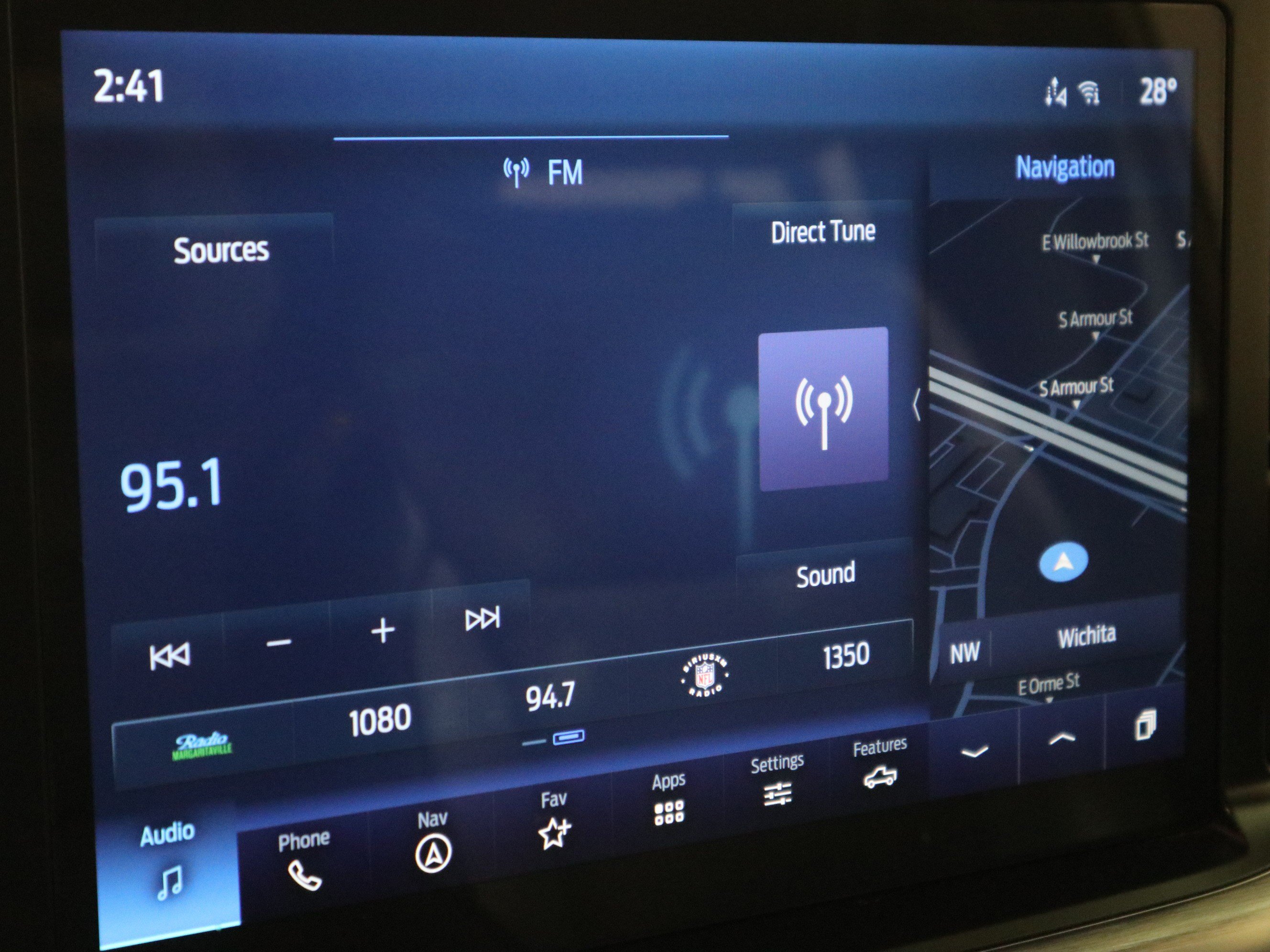 Used 2023 Ford F150 Lariat AWD/4WD image 23