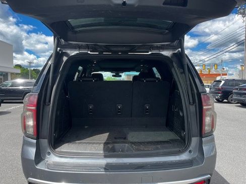 Used 2021 Chevrolet Tahoe LT w/ LT Signature Package image 6