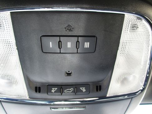 Used 2022 Jeep Grand Cherokee Laredo X image 33