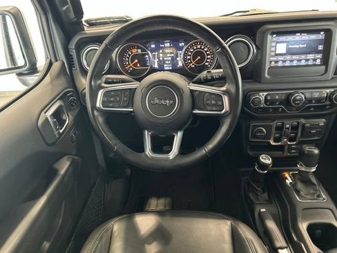 Used 2021 Jeep Wrangler Unlimited Sahara AWD/4WD image 11