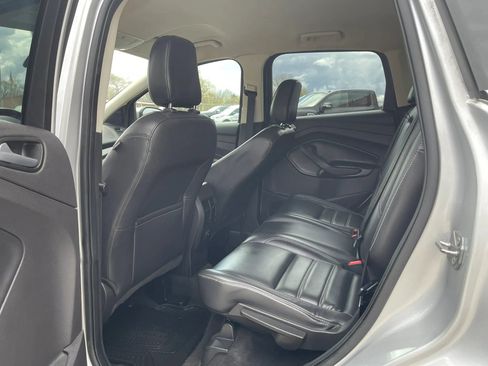 Used 2019 Ford Escape SEL FWD image 18