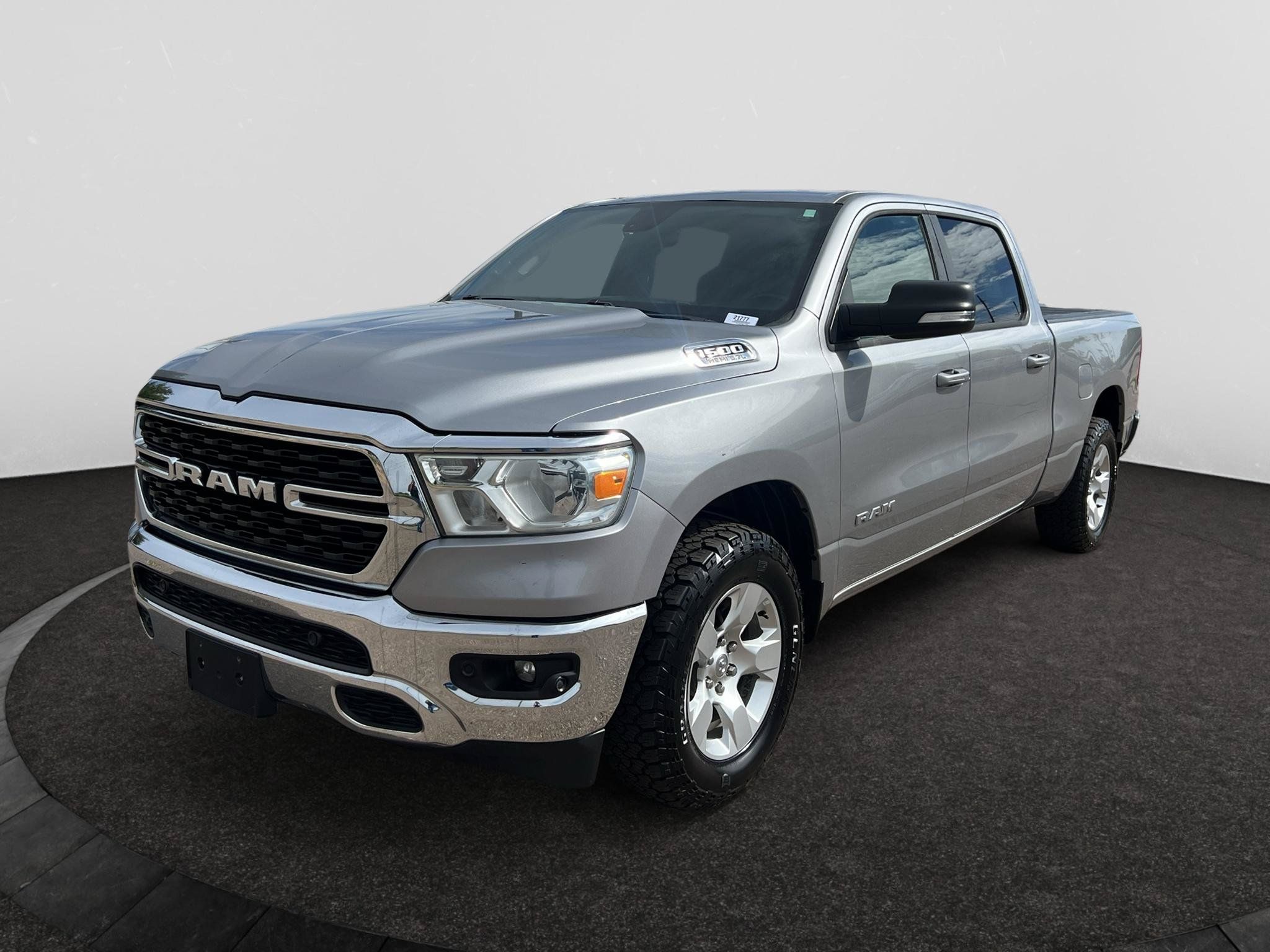 Used 2022 RAM 1500 Big Horn AWD/4WD image 2