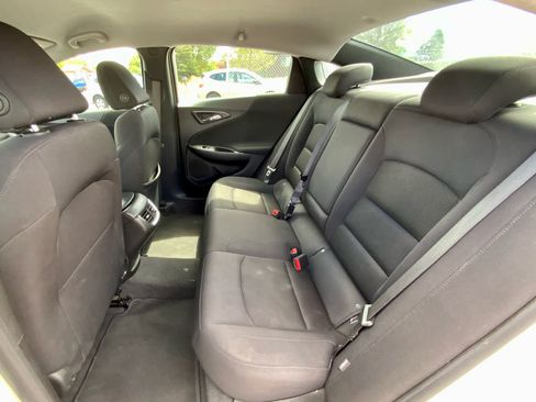 Used 2023 Chevrolet Malibu LT FWD image 26