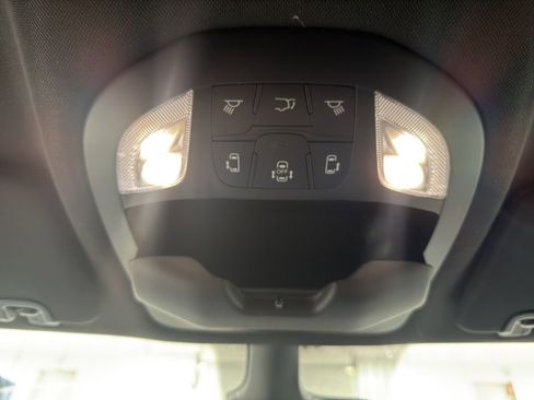 New 2026 Chrysler Voyager LX image 29