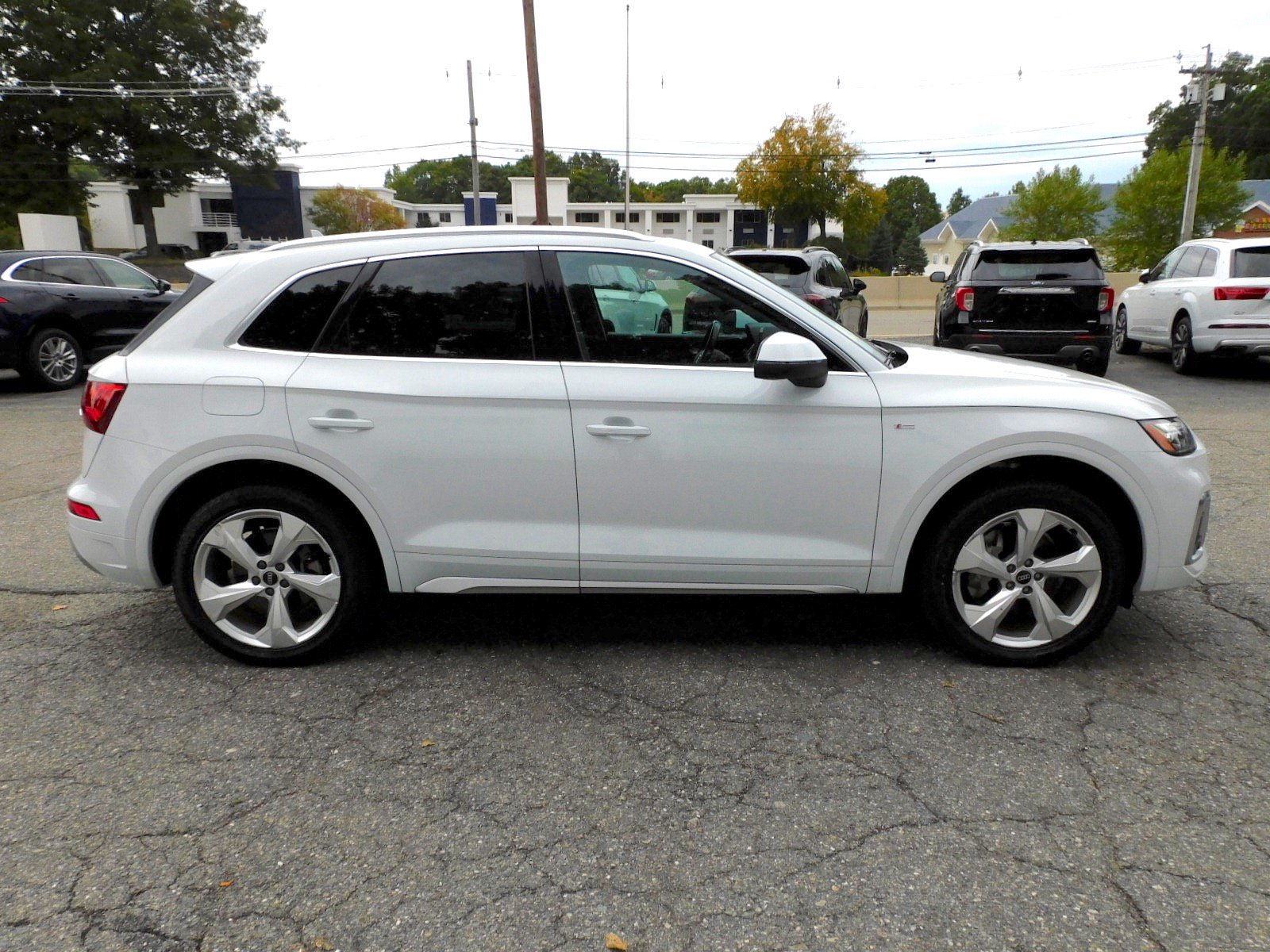 Used 2022 Audi Q5 2.0T Premium Plus AWD/4WD image 6