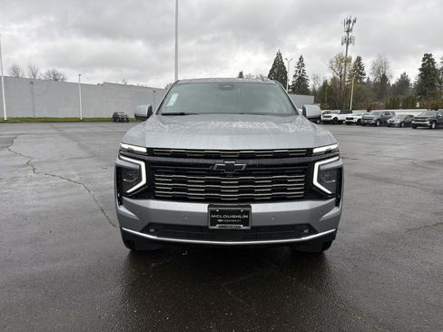New 2026 Chevrolet Suburban High Country image 8