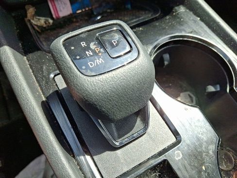 Used 2023 Nissan Rogue SV w/ SV Premium Package image 13