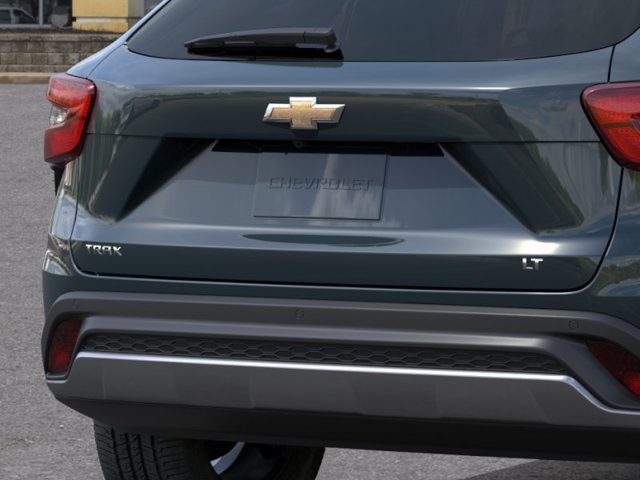 New 2026 Chevrolet Trax LT w/ Driver Confidence Package FWD image 14
