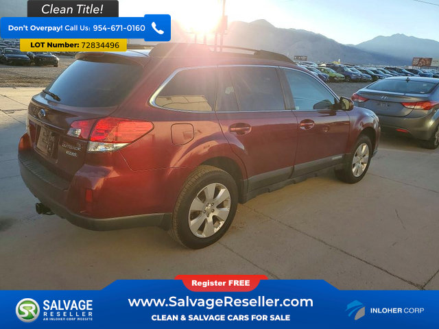 Used 2011 Subaru Outback 2.5i Premium w/ All-Weather Pkg AWD/4WD image 4