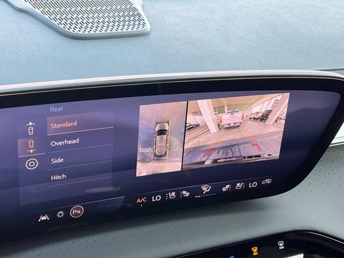 New 2026 Buick Enclave Avenir w/ Super Cruise Package FWD image 19